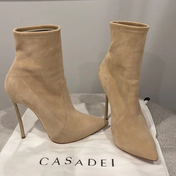 CASADEI Blade pointed-toe ankle boots size 37 1/2 - Picture 1 of 10
